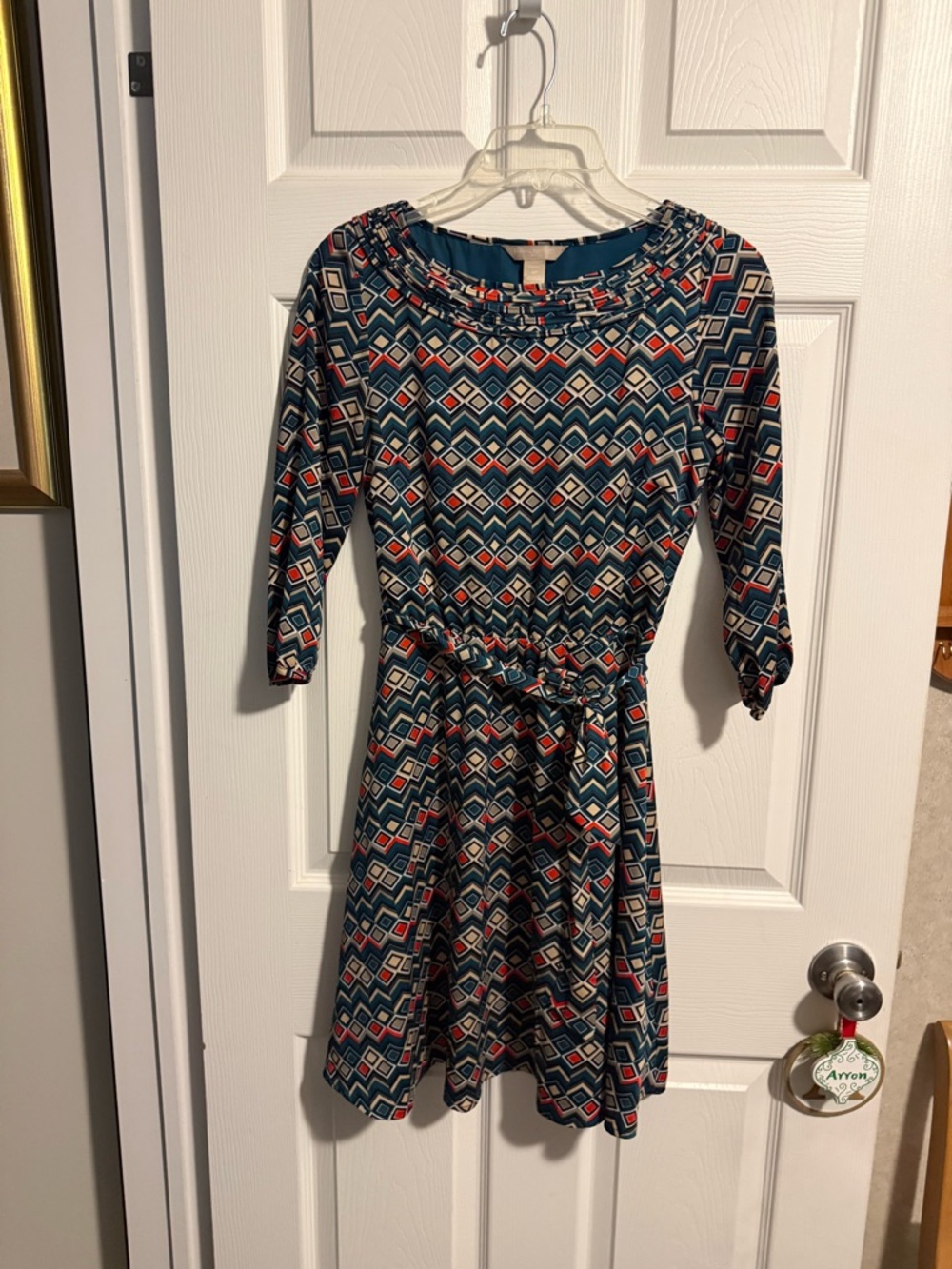 2 for $20: Banana republic boat neck green red chevron print long sleeve dress
